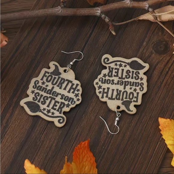 Hocus Pocus Sanderson Sister Earrings - Picture 6 of 7